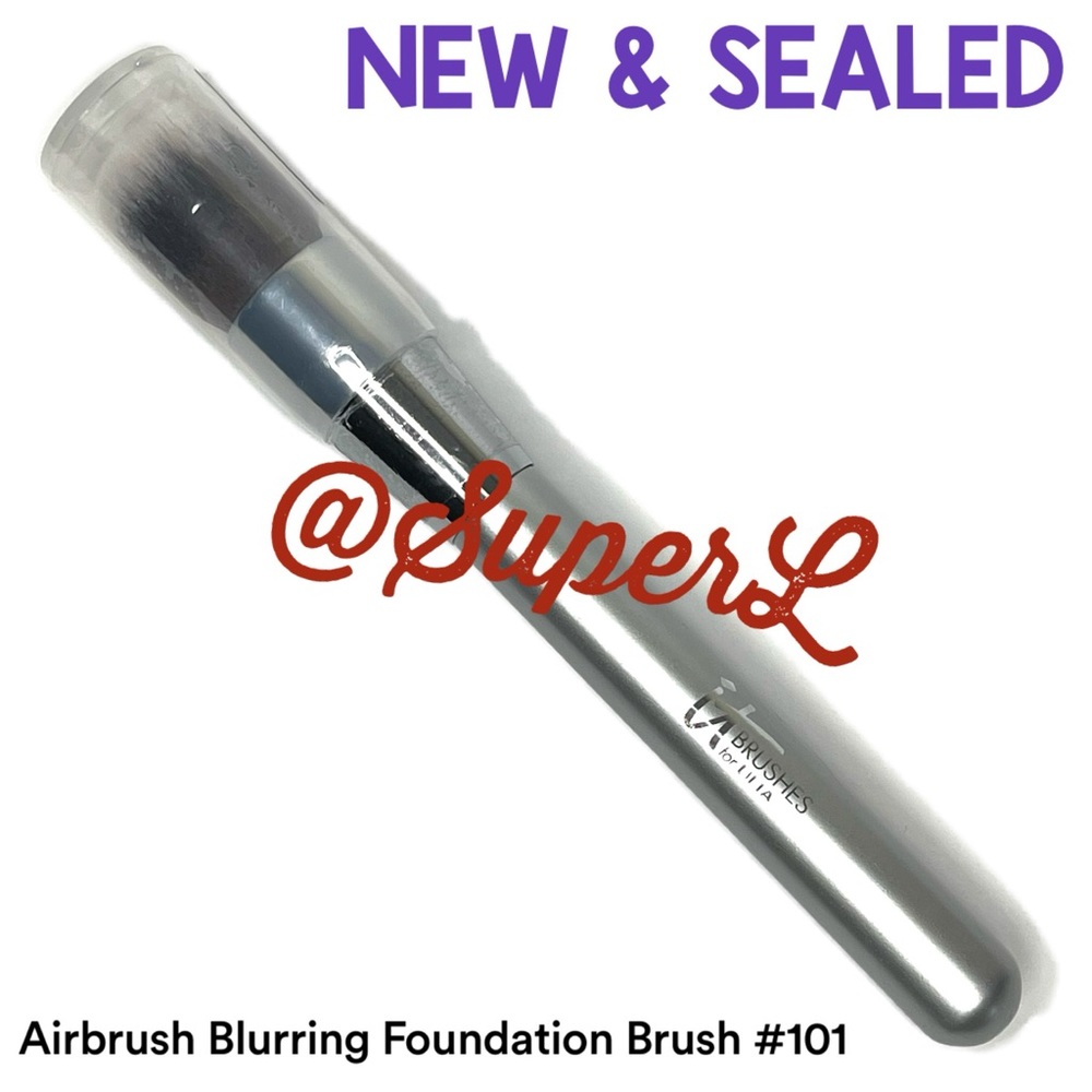 2/$30 NEW IT Brushes Cosmetic ULTA Airbrush Blurring Foundation Brush 101